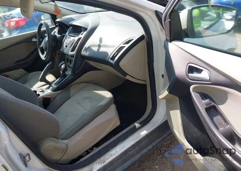 2013 Ford Focus Se z USA, uszkodzony, nr VIN 1FADP3K23DL283436